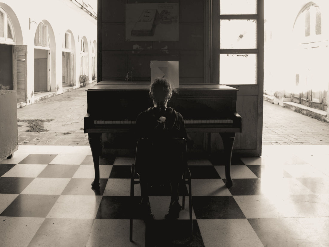 Child at piano